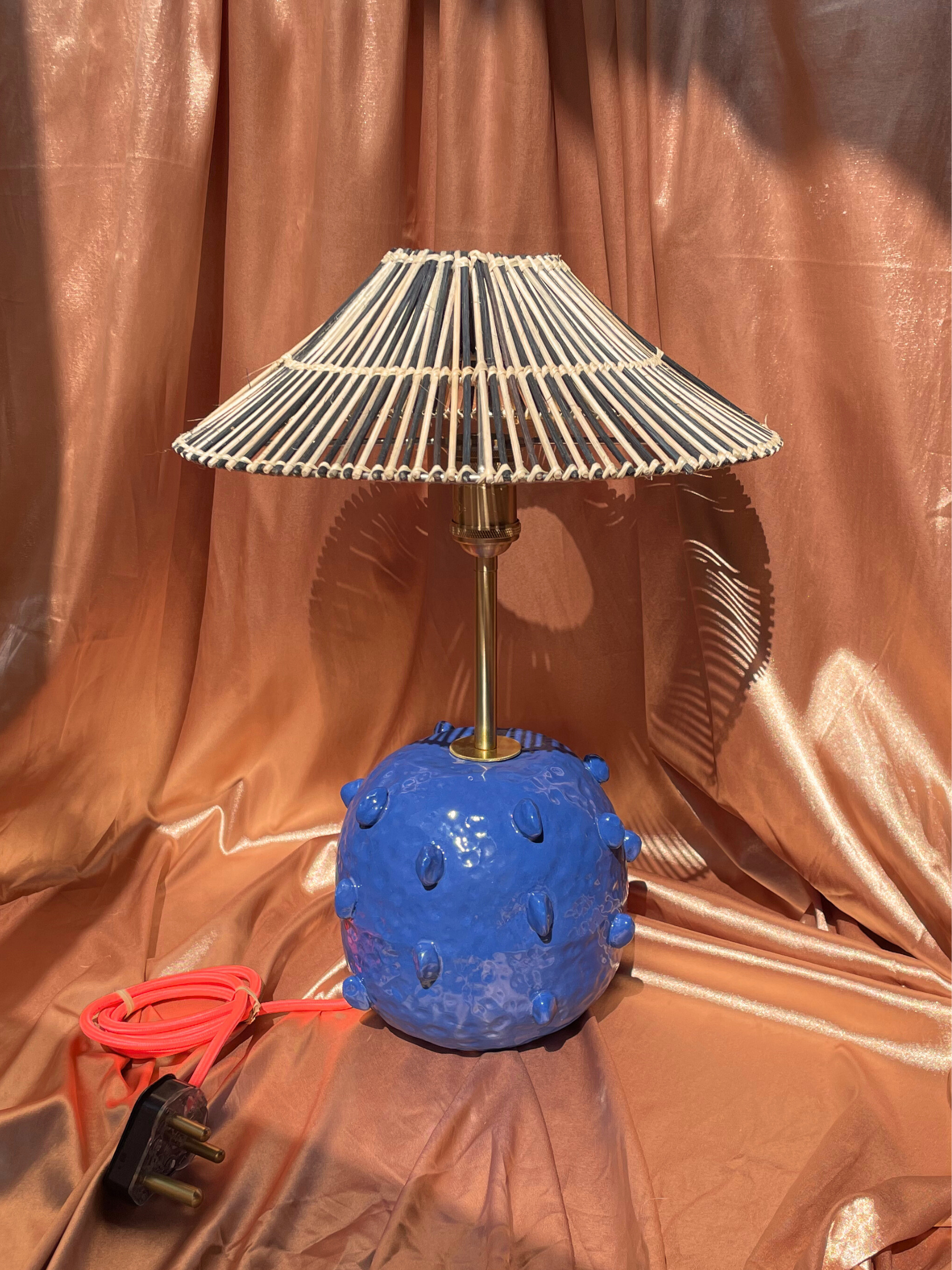 Squirrel table lamp