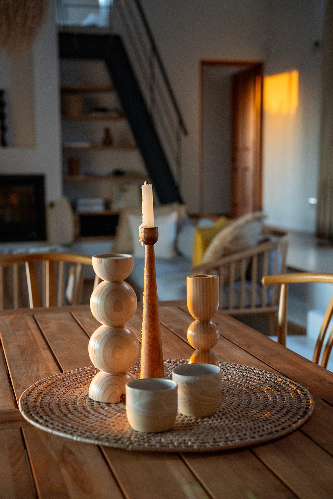 Woven placement ceramic cups 