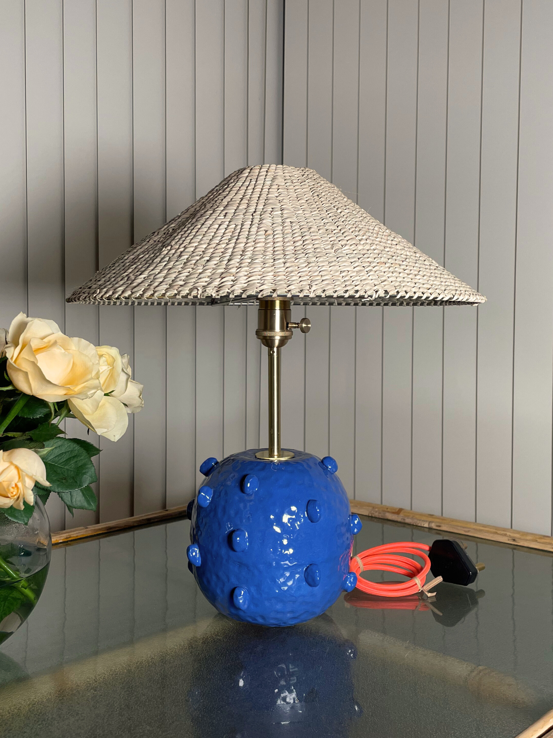 Squirrel table lamp