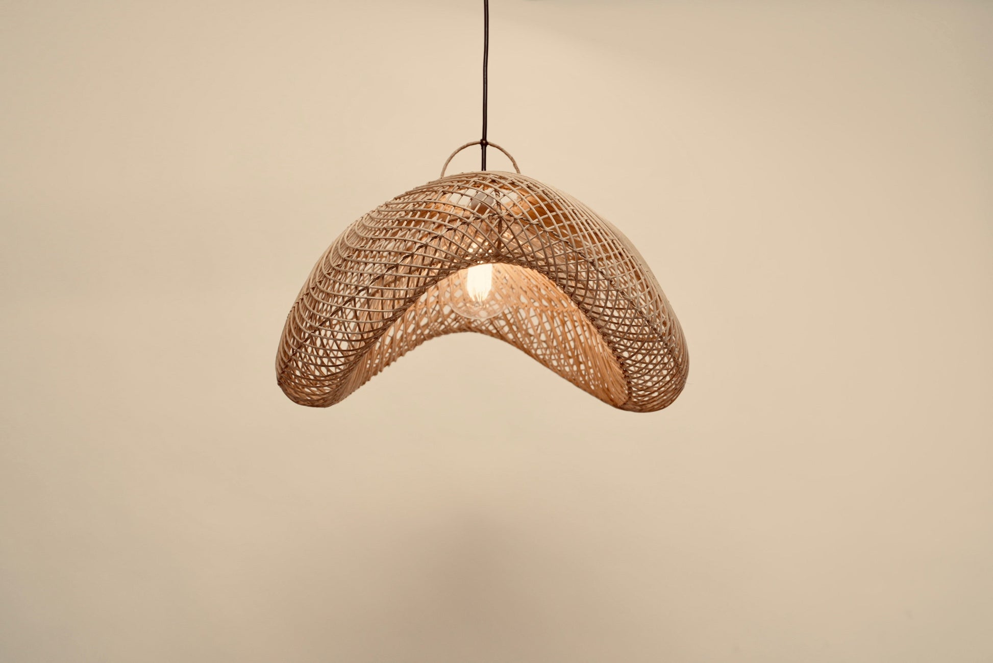 Woven pendant handmade lighting 