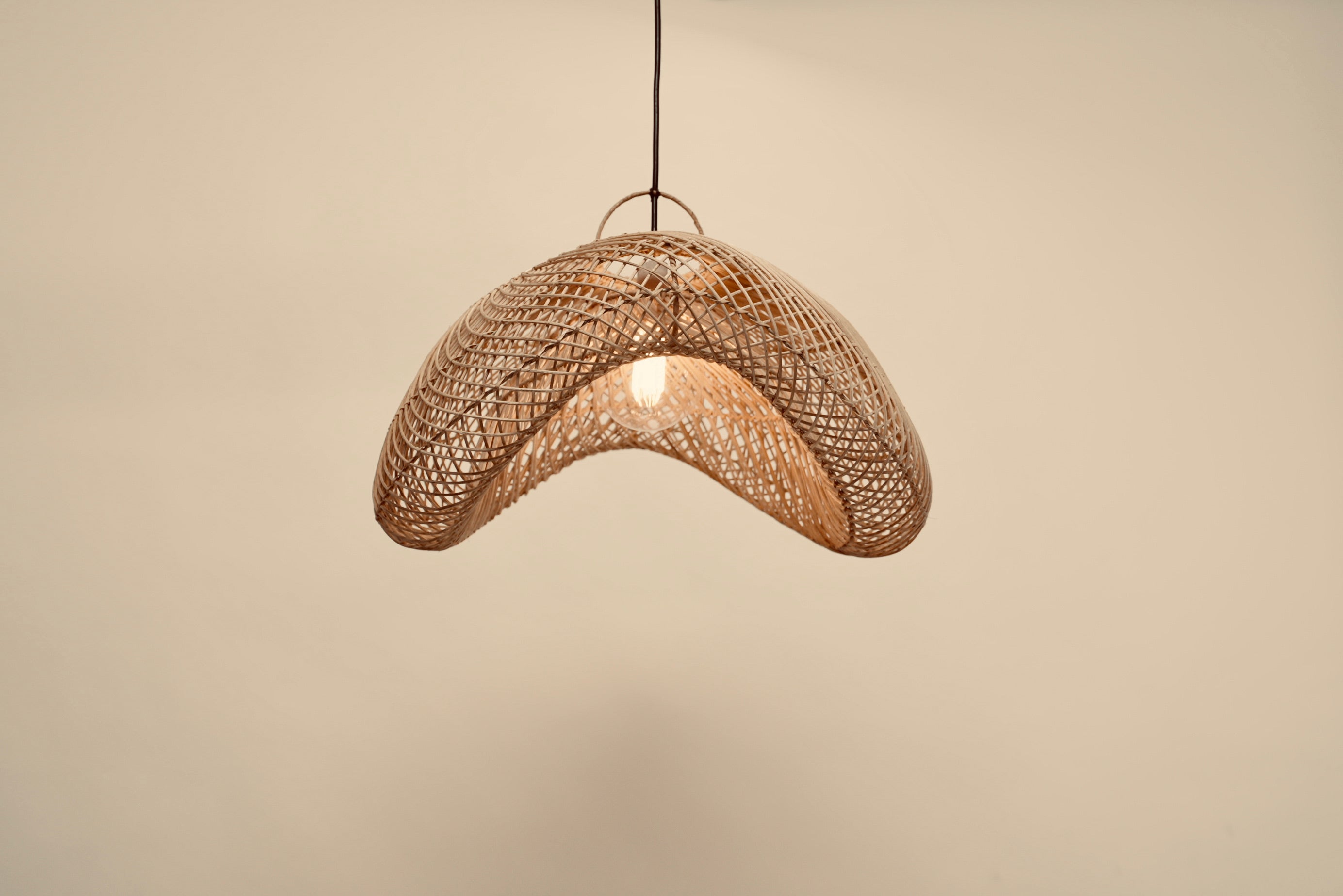 Woven pendant handmade lighting 